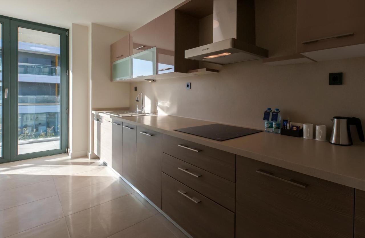 Apartamento The Superior Living Batisehir Estambul Exterior foto